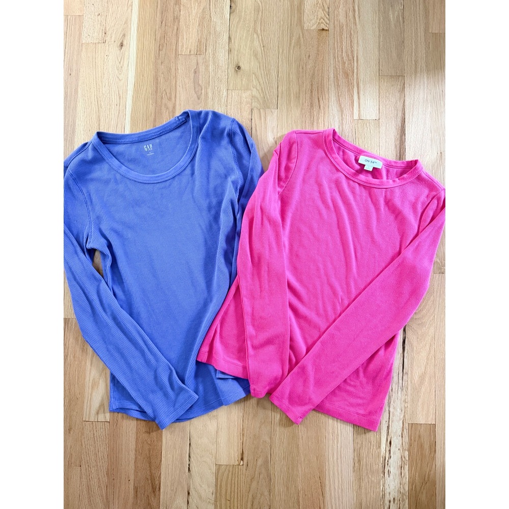 2 Long Sleeve Shirt Bundle Gap & On 34th Tops Pink Ribbed Blue Waffle Knit SM